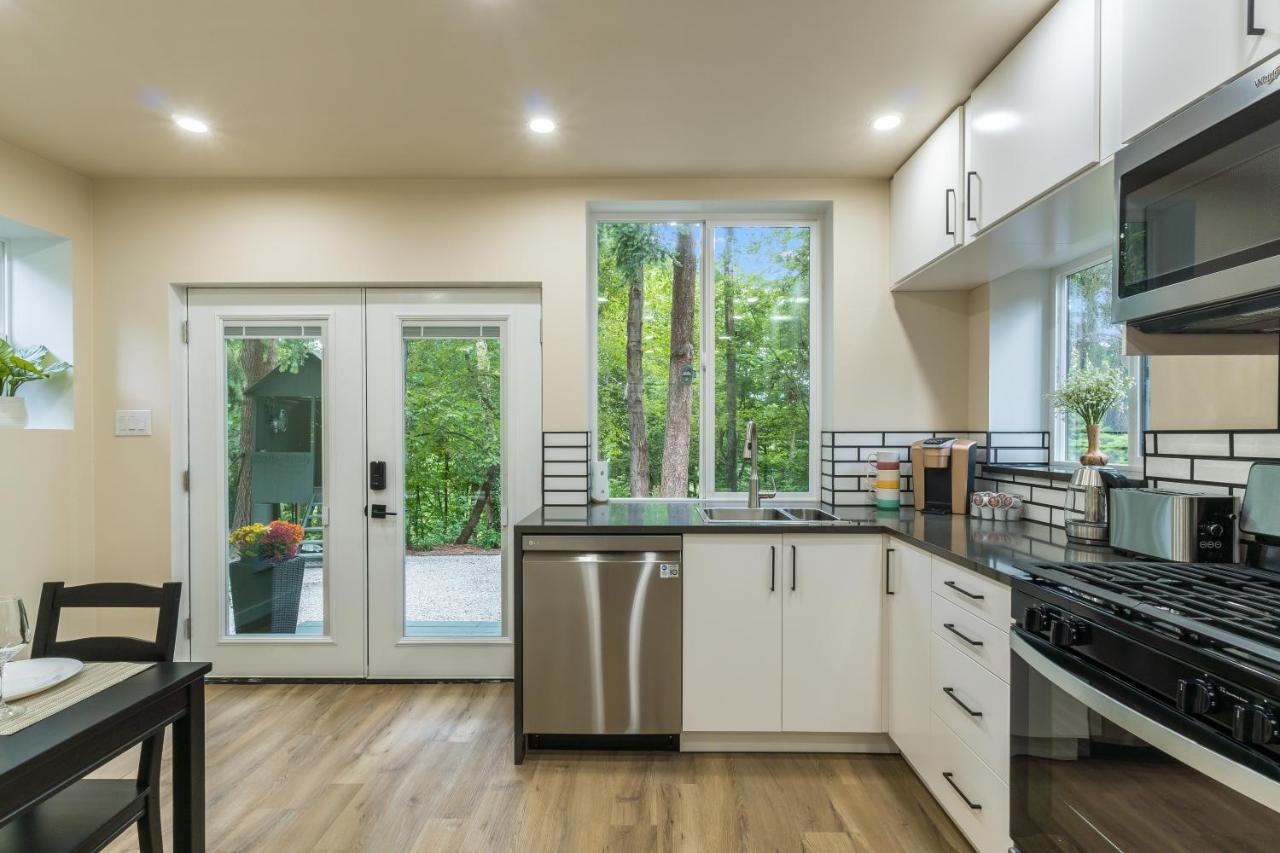 Beautiful Place With A Great Location, Free Parking, Wifi & Large Tv. Federal Way Exterior foto